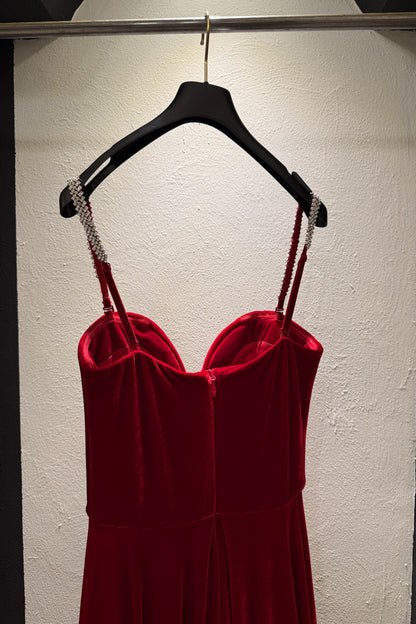 Abito lungo in velluto con scollo a cuore