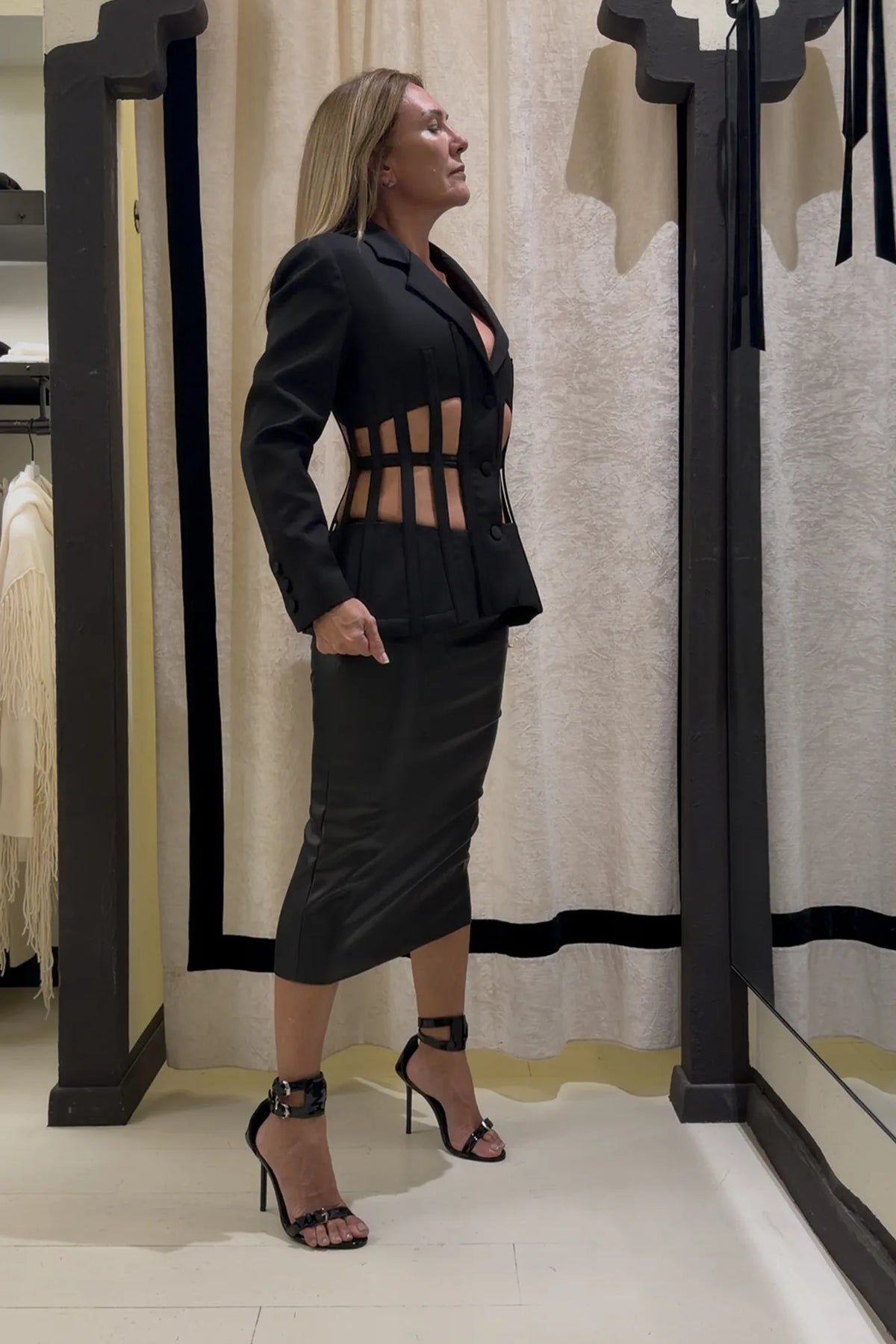 Giacca bustier con aperture